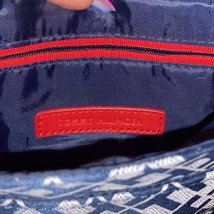 Tommy Hilfiger Crossbody purse